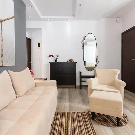 Apartment F & B Collection - Flat For 4 *